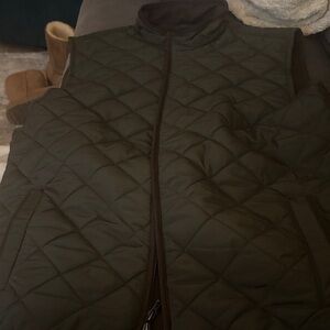 NWT Puffer TAHARI Quilted Hunter Green Vest